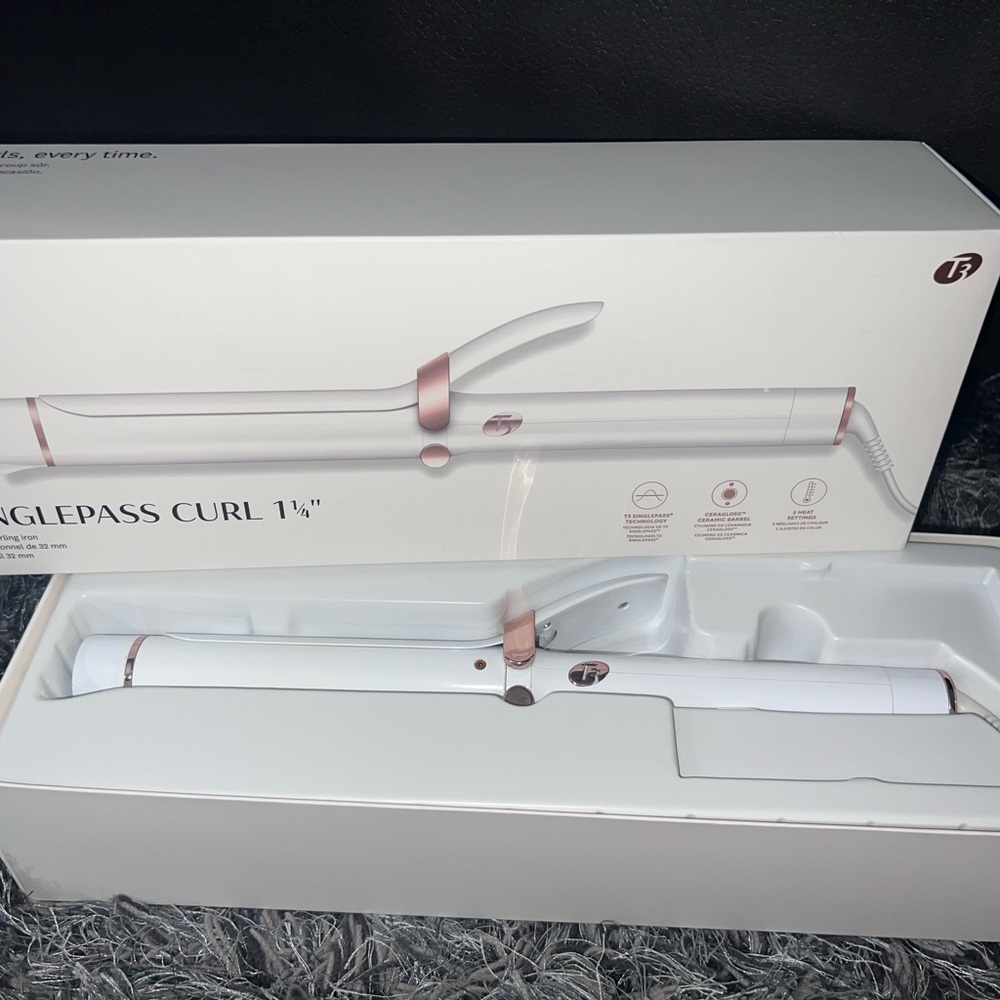 T3 SINGLEPASS CURLING IRON 1.25"